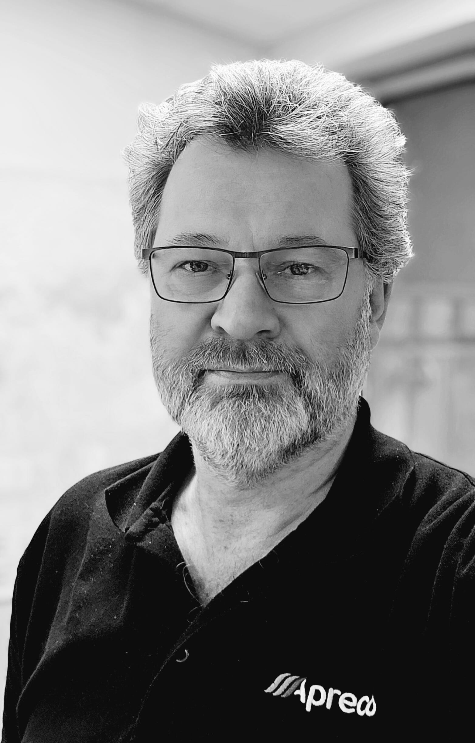 Stuart-F.jpg?w=654&h=1024&scale