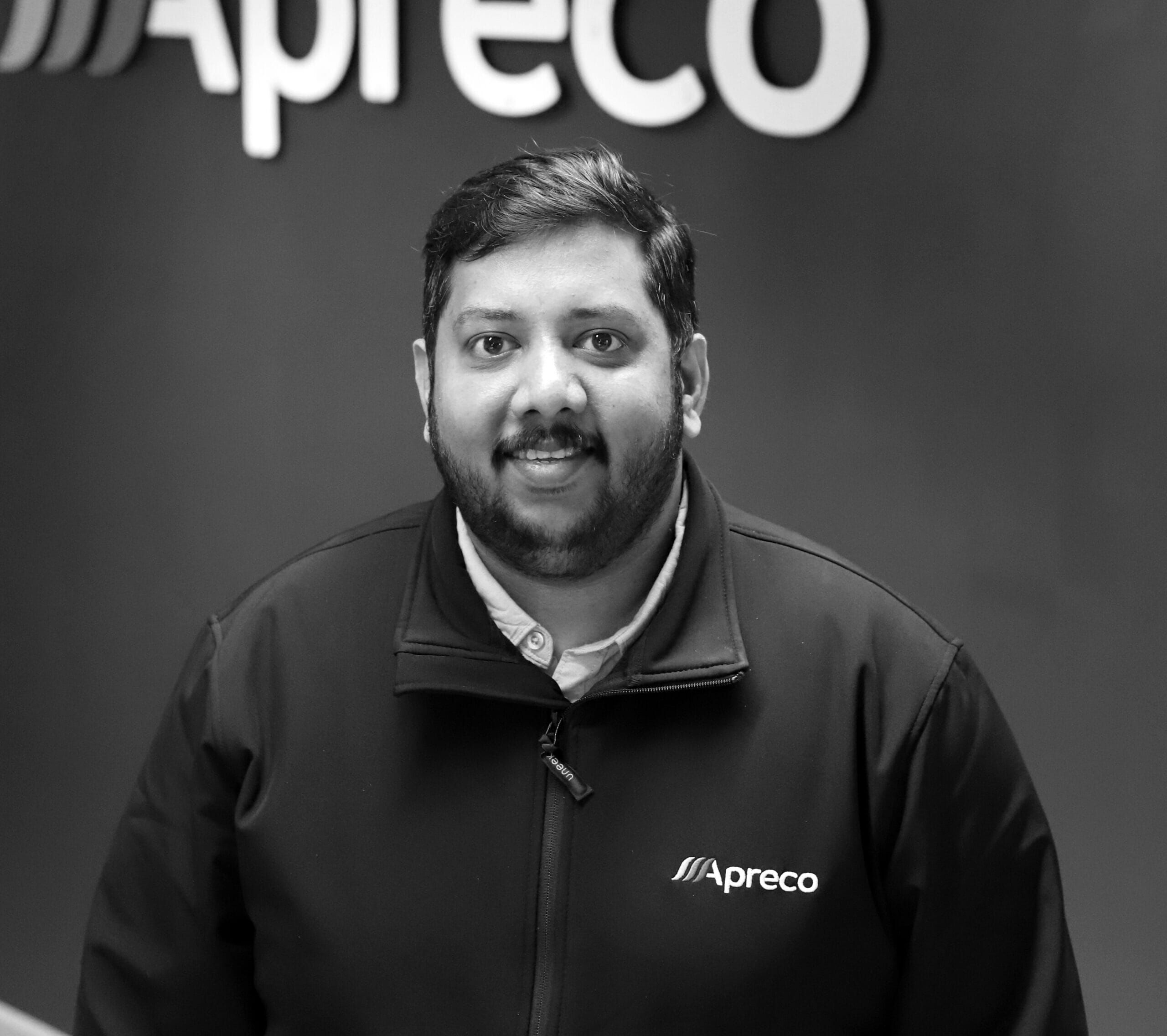 Robin-2025-scaled.jpg?w=1024&h=909&scale